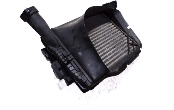 Volkswagen Touareg II Intercooler radiator 7L6145803D