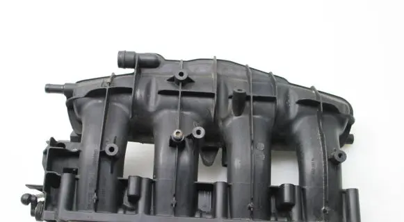 Audi A4 S4 B7 8E 8H Intake manifold 06F133192B
