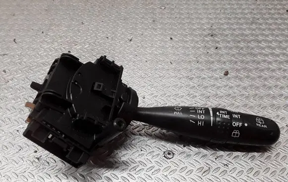 Toyota Corolla E120 E130 Wiper control stalk 173647