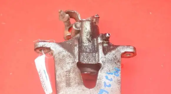 Ford Mondeo Mk III Front brake caliper