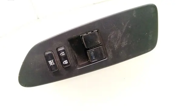 Toyota Auris 150 Electric window control switch 7423202540