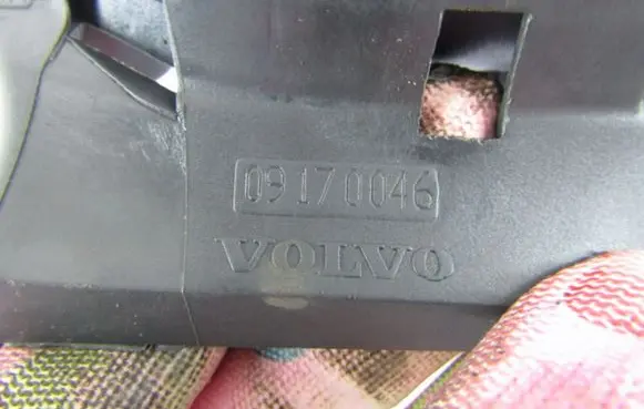 Volvo S80 Front door interior handle 09170046