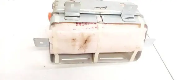 Passenger airbag