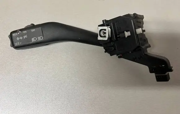 Volkswagen Touran I Indicator stalk 1K0953513A 97D0119D