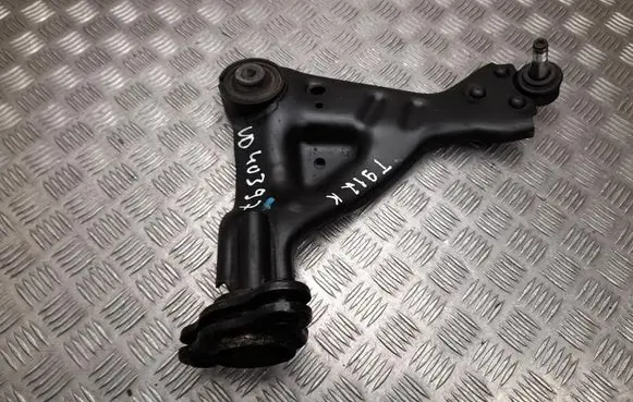 Mercedes-Benz Vito Viano W447 Front lower control arm/wishbone 