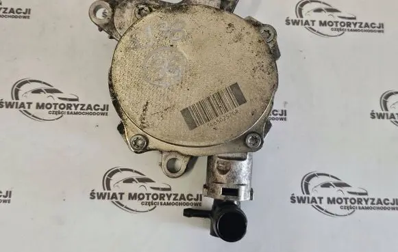 Opel Vivaro Vacuum pump 146502570R