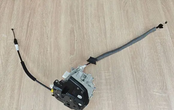 Front door lock