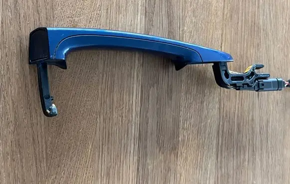 BMW X1 E84 Front door exterior handle 7138278 14020860