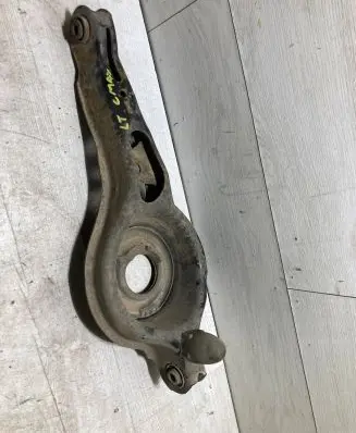 Rear control arm