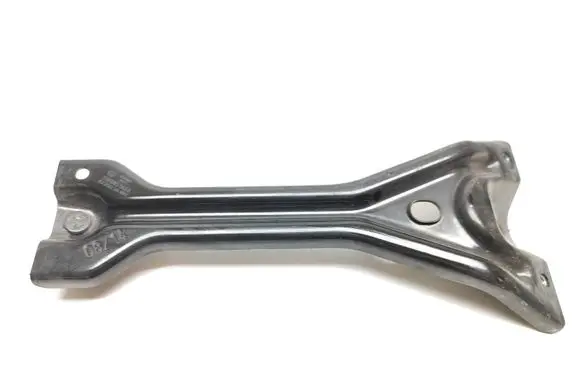 Volkswagen Touran II Radiator support slam panel bracket 1T0805567A KA982290001