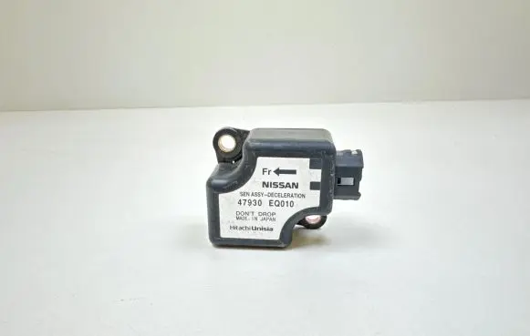 Nissan X-Trail T30 ESP acceleration yaw rate sensor 47930EQ010
