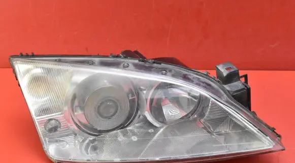 Ford Mondeo Mk III Headlight/headlamp 1S71-13005-CH