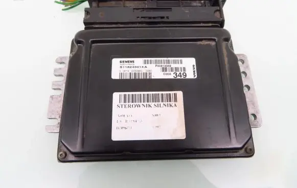 Volvo S40, V40 Engine control unit/module P30614349 S118245014A