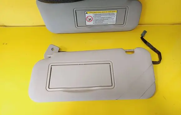 Peugeot 207 Sun visor