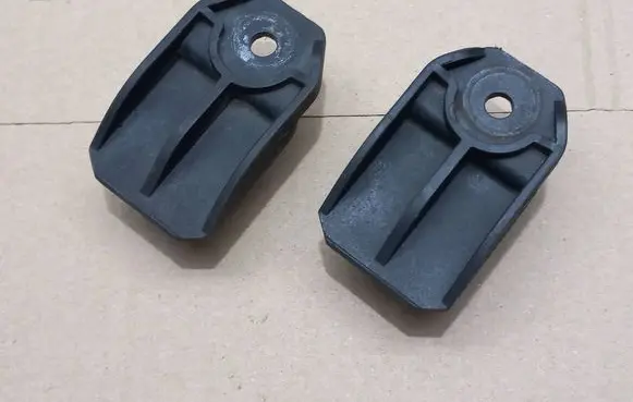 BMW 5 E39 Radiator mount bracket 1740315