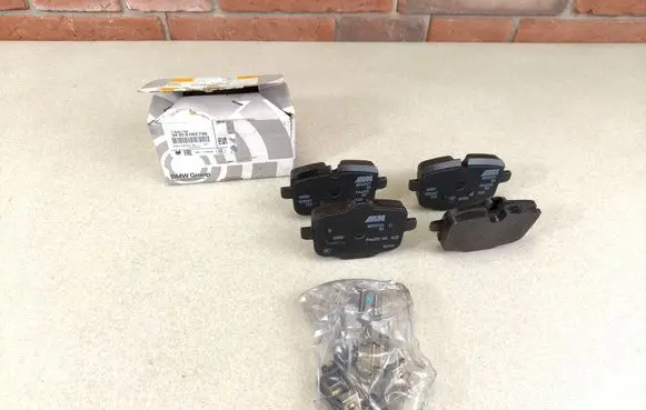 BMW M3 G80 Brake pads (rear) 8093728