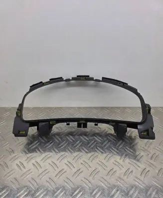 Volkswagen Touareg II Dashboard trim 7P1858349 6709401