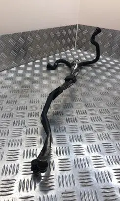 Jaguar XJ X351 Gearbox oil cooler pipe/hose 9X237R081AC