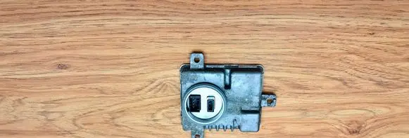 Audi A4 S4 B7 8E 8H Headlight ballast module Xenon 8K0941597C