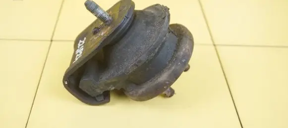 Suzuki Grand Vitara II Engine mount vacuum valve M16A