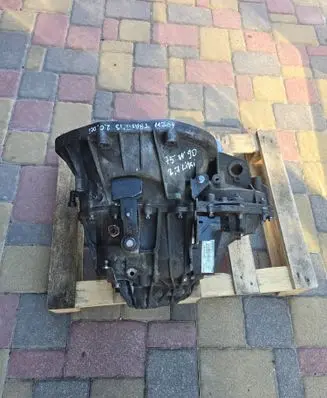 Renault Trafic II (X83) Manual 6 speed gearbox 8201129037 C027599 2012160800