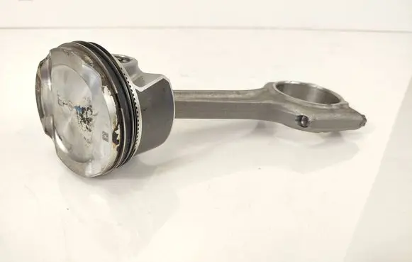 BMW 3 G20 G21 Piston with connecting rod 9468870 8484614 8638448