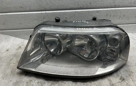 Volkswagen Sharan Headlight/headlamp 1305235530