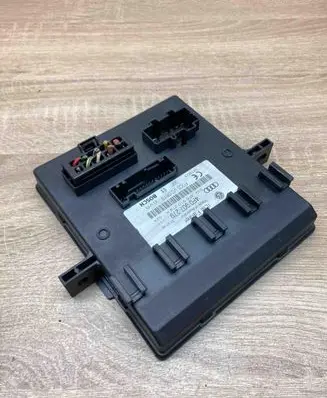 Audi Q7 4L Comfort/convenience module 4F0907279 4F0910279K BVB
