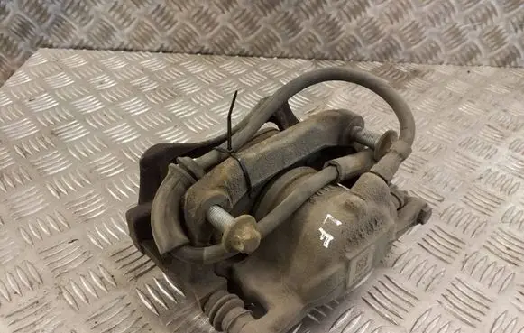 Mercedes-Benz B W246 W242 Front brake caliper A24637