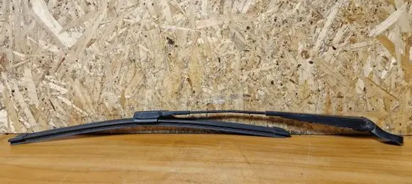 Skoda Fabia Mk2 (5J) Front wiper blade arm 5j1955409b