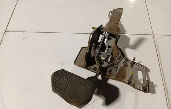 Citroen C4 Grand Picasso Brake pedal 