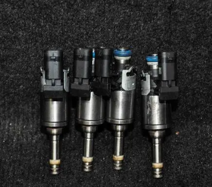 Audi Q3 8U Fuel injectors set 