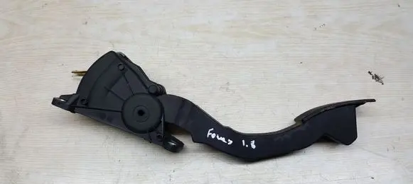 Ford Focus Accelerator throttle pedal 4M519F836BJ 6PV00864164