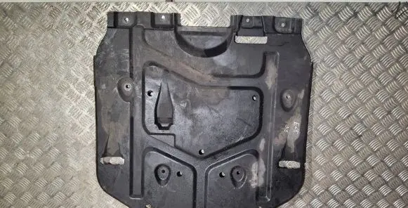 Mercedes-Benz R W251 Engine splash shield/under tray A2515240730