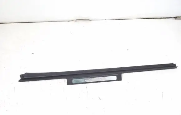 Mercedes-Benz R W251 Front sill trim cover A2516800035