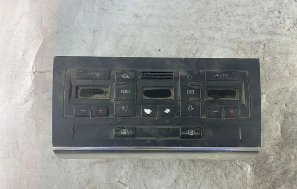 Audi A4 S4 B6 8E 8H Climate control unit 8E0820043H