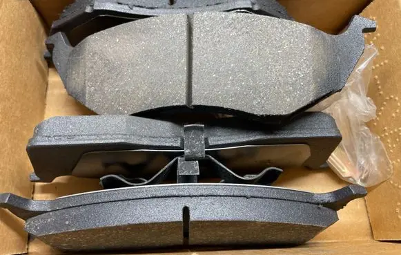 Chrysler 300M Brake pads (front) 2AMV3034AB V1013034AB V1013034AD