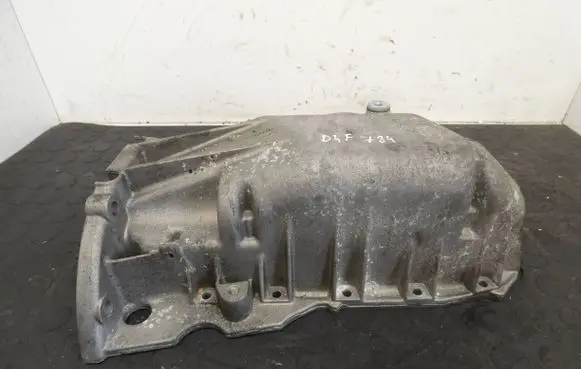Renault Clio III Oil sump 8200587298