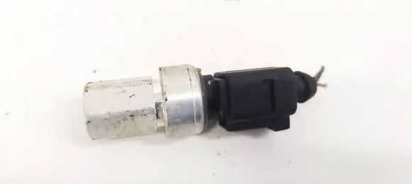 Volkswagen Golf IV Air conditioning (A/C) pressure sensor 