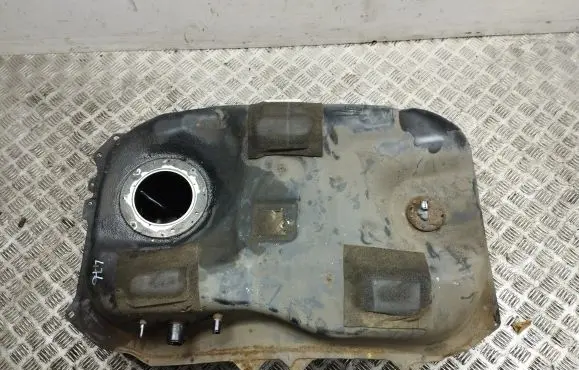 Mazda CX-7 Fuel tank 