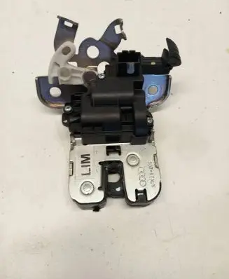 Audi A6 C7 Loading door lock 4H0827505 5F30 133082406