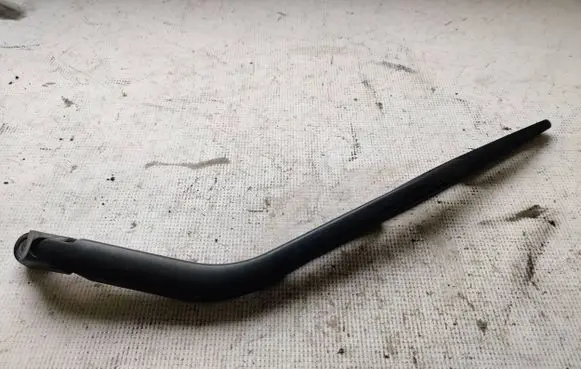 Nissan Note (E11) Rear wiper blade arm 39873