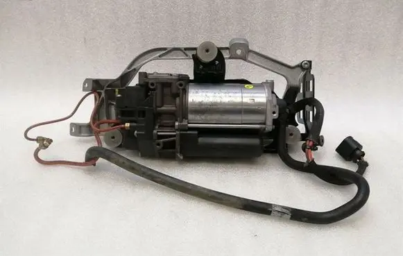 Porsche Taycan 9J1 Air suspension compressor/pump 9J1616006D