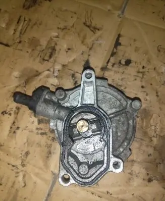 KIA Sportage Vacuum pump 288102A101