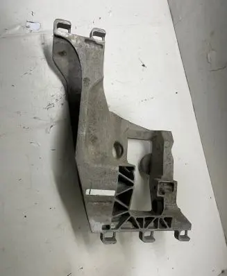 Land Rover Range Rover Velar Gearbox mounting bracket HX735060DD ALM95S12M0