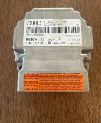 Audi A8 S8 D3 4E Airbag control unit/module 4E0959655K 0285010188