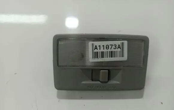 Mazda 3 I Rear seat light 
