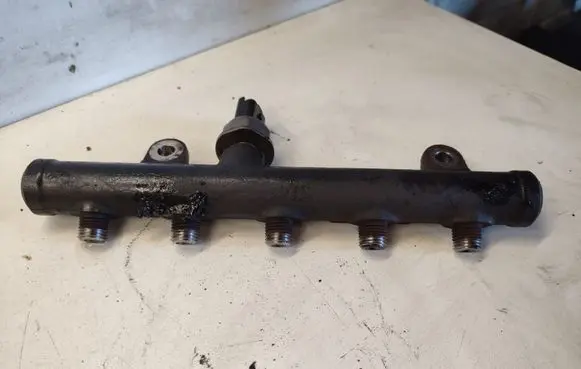 Peugeot Expert Fuel main line pipe 9681649580