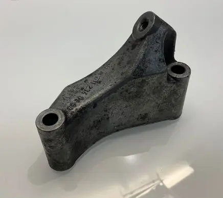 Mercedes-Benz E W211 A/C compressor mount bracket A6112340239 6112340239
