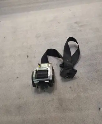 Mercedes-Benz E W210 Front seatbelt 560995401 010R000